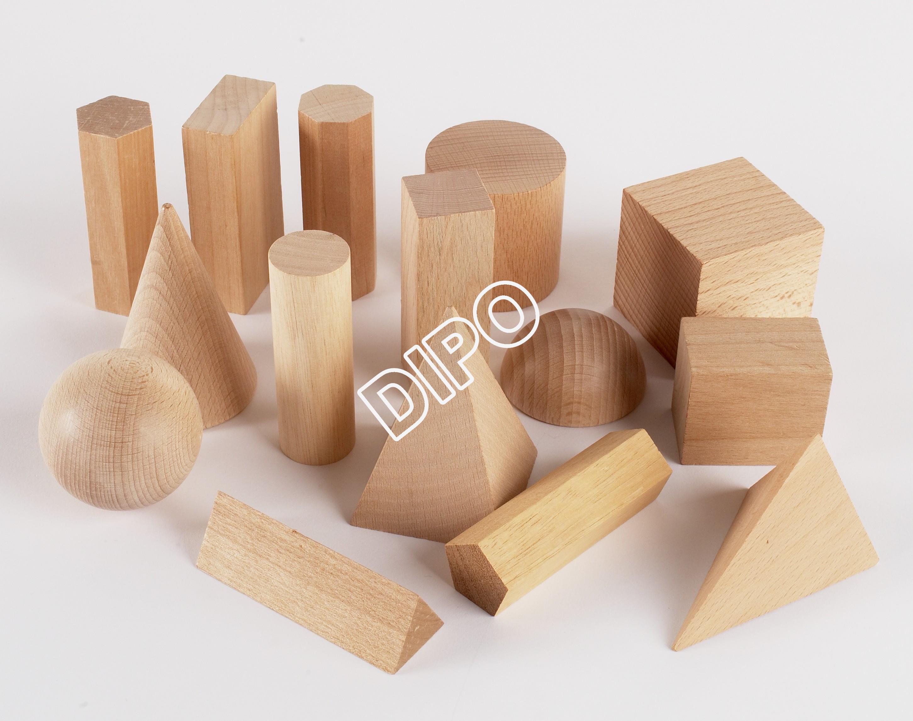 Sada plných geometrických těles (dřevo,15ks)